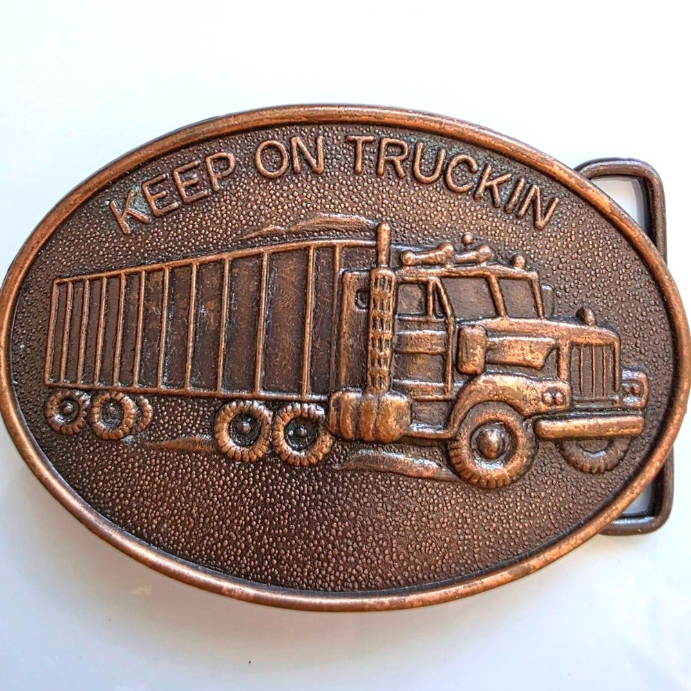 Vintage Keep On Truckin‎ Belt Buckle Copper Tone Oval Novelty